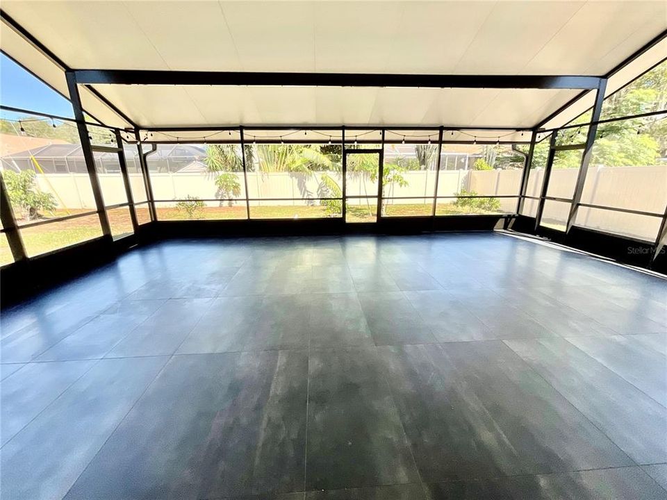 For Rent: $3,000 (3 beds, 2 baths, 1516 Square Feet)