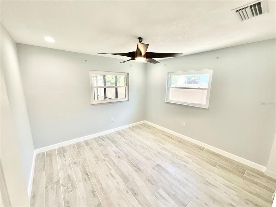 For Rent: $3,000 (3 beds, 2 baths, 1516 Square Feet)