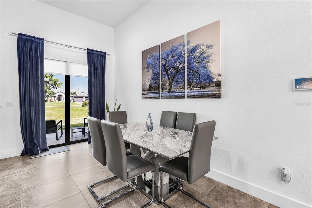 For Sale: $549,999 (3 beds, 3 baths, 2041 Square Feet)