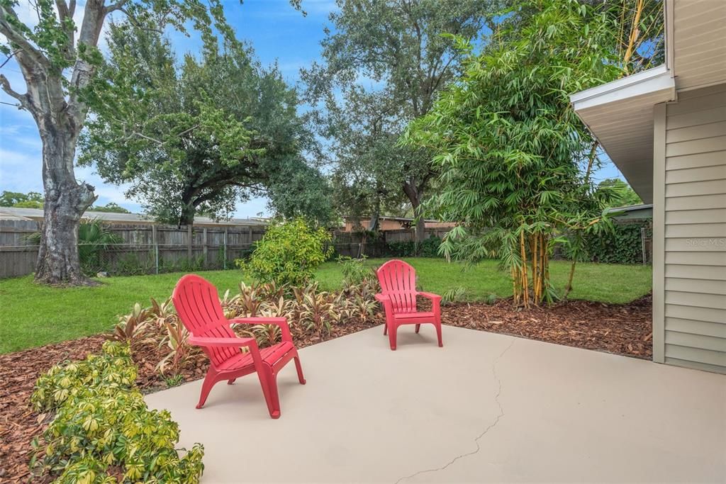 For Sale: $374,900 (3 beds, 2 baths, 1389 Square Feet)