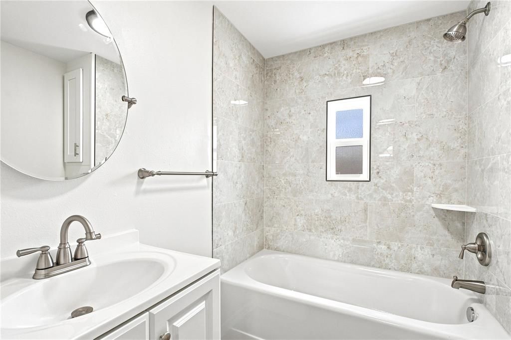 En Venta: $125,000 (2 camas, 2 baños, 784 Pies cuadrados)