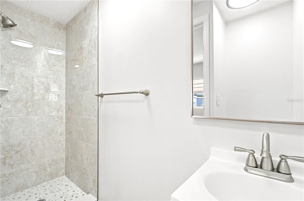 En Venta: $125,000 (2 camas, 2 baños, 784 Pies cuadrados)