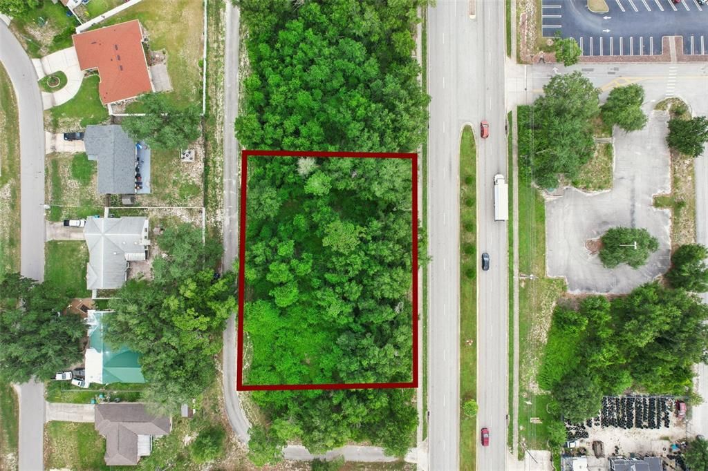 待售: $325,000 (0.69 acres)