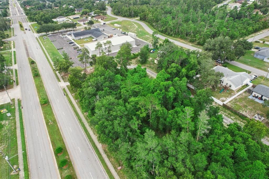 待售: $325,000 (0.69 acres)