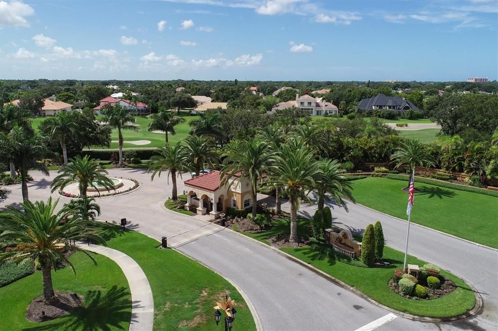 For Sale: $520,000 (3 beds, 3 baths, 2676 Square Feet)