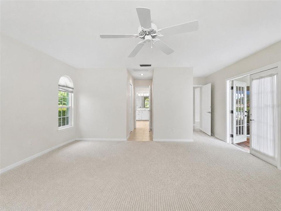 For Sale: $520,000 (3 beds, 3 baths, 2676 Square Feet)