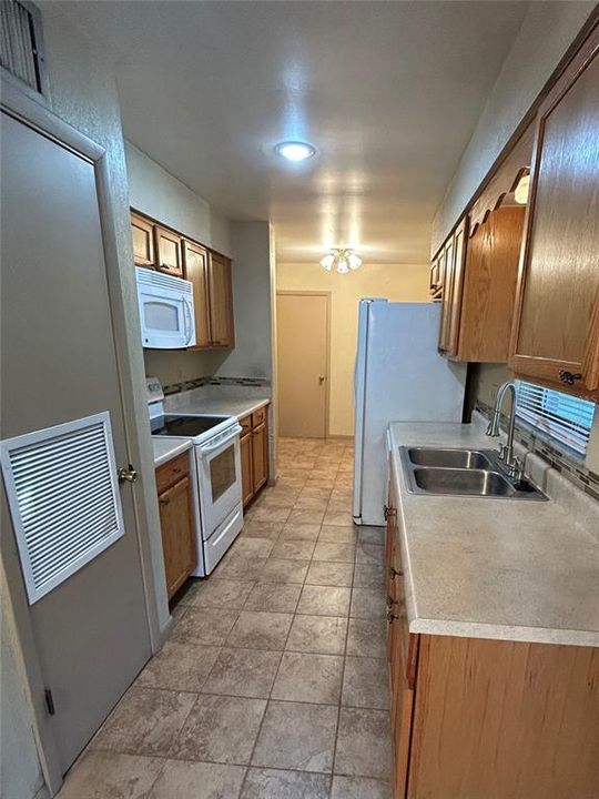 En Venta: $245,000 (2 camas, 2 baños, 1403 Pies cuadrados)