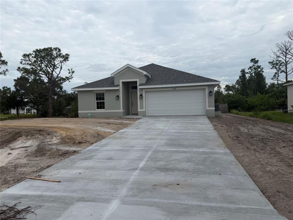 For Sale: $335,600 (3 beds, 2 baths, 1512 Square Feet)