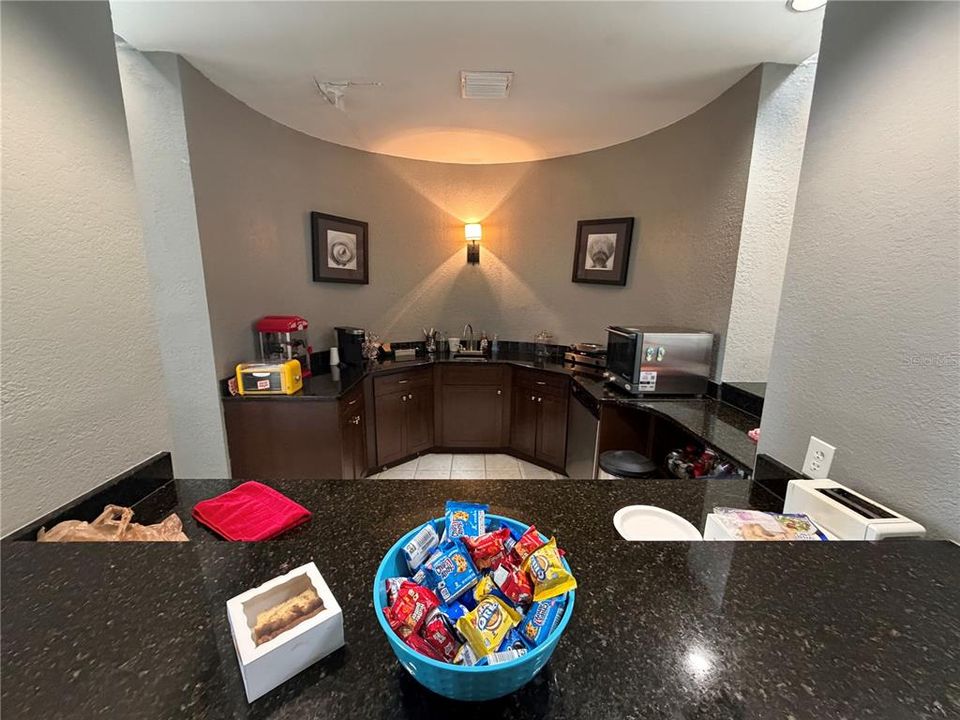 En Venta: $127,200 (2 camas, 2 baños, 848 Pies cuadrados)