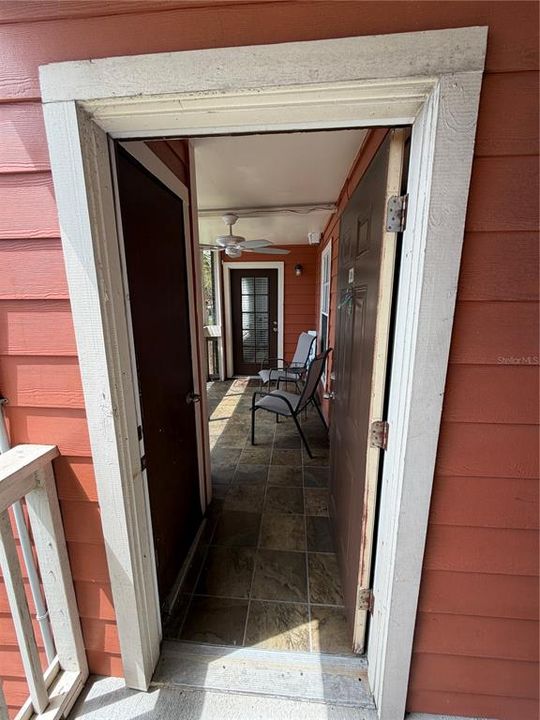En Venta: $127,200 (2 camas, 2 baños, 848 Pies cuadrados)