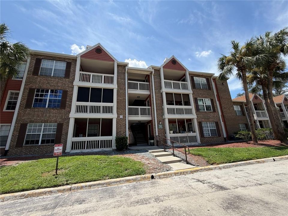 En Venta: $127,200 (2 camas, 2 baños, 848 Pies cuadrados)