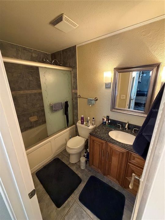 En Venta: $127,200 (2 camas, 2 baños, 848 Pies cuadrados)