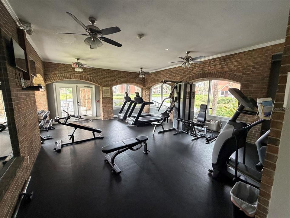 En Venta: $127,200 (2 camas, 2 baños, 848 Pies cuadrados)