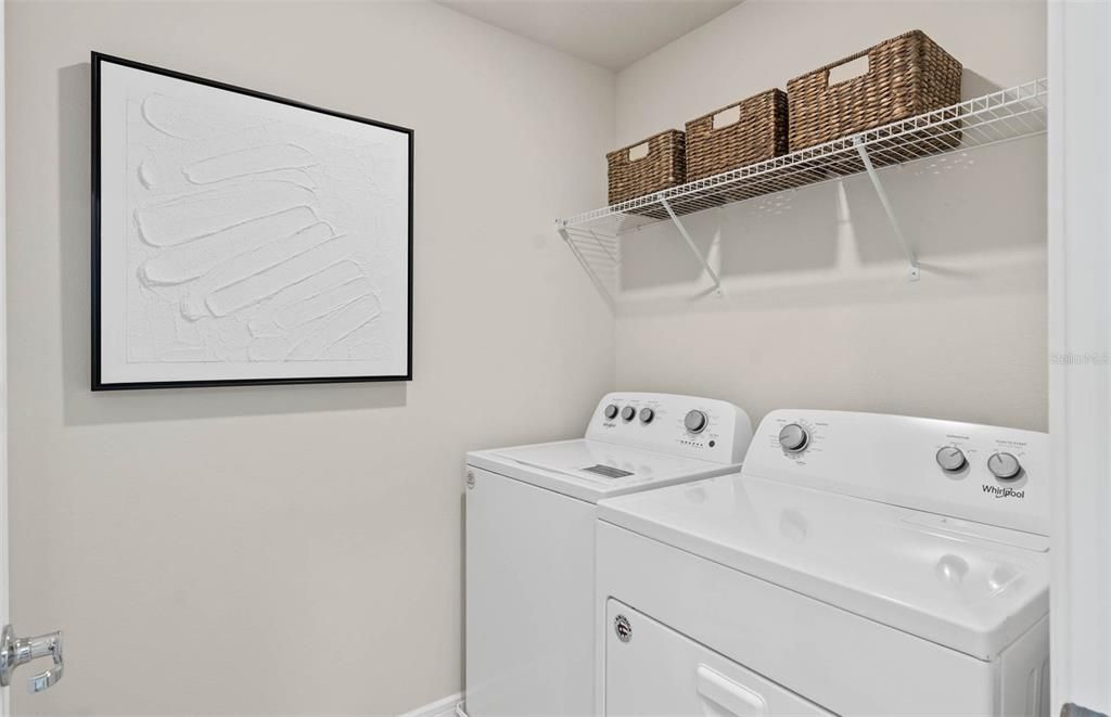 En Venta: $380,350 (4 camas, 3 baños, 2203 Pies cuadrados)