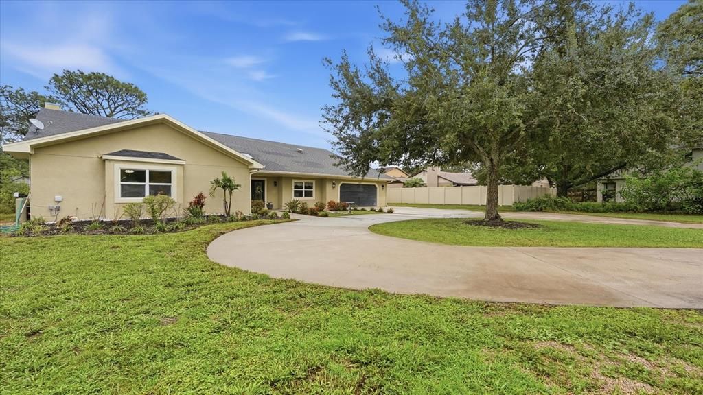 For Sale: $1,099,000 (5 beds, 4 baths, 4611 Square Feet)