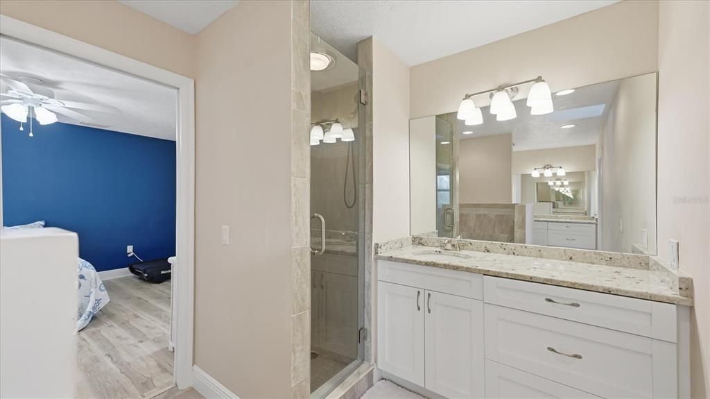 For Sale: $1,099,000 (5 beds, 4 baths, 4611 Square Feet)