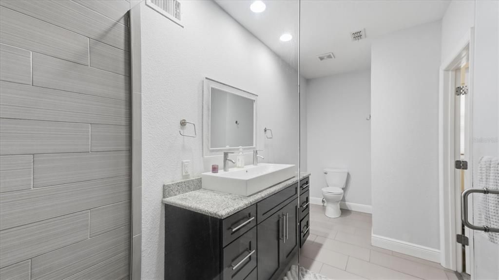 For Sale: $1,099,000 (5 beds, 4 baths, 4611 Square Feet)
