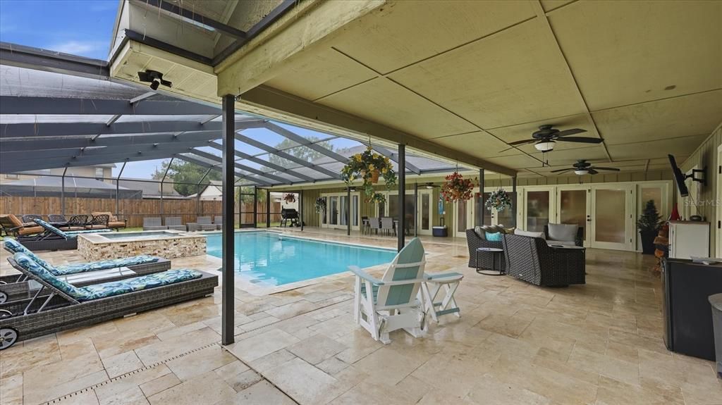 For Sale: $1,099,000 (5 beds, 4 baths, 4611 Square Feet)