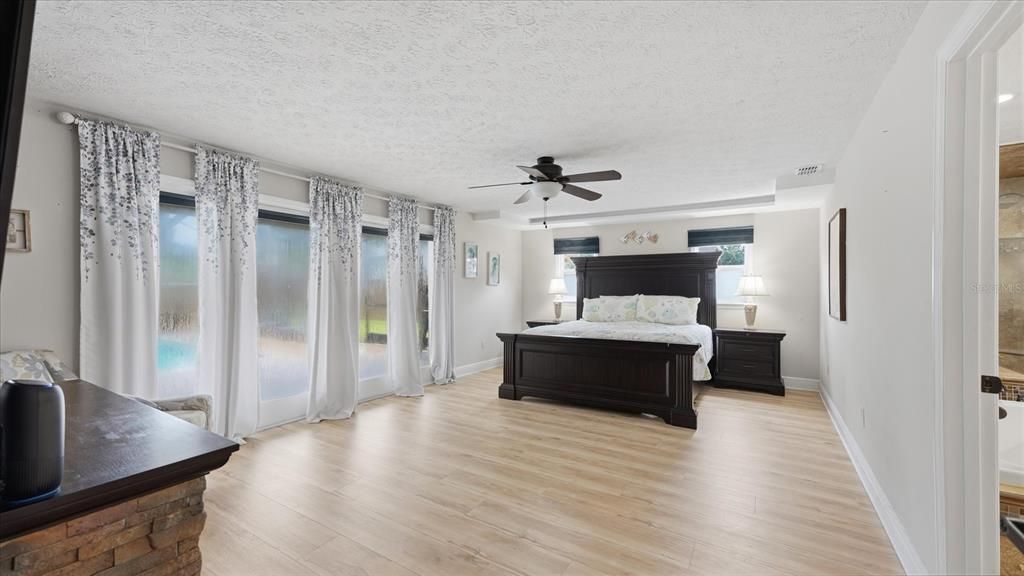 For Sale: $1,099,000 (5 beds, 4 baths, 4611 Square Feet)