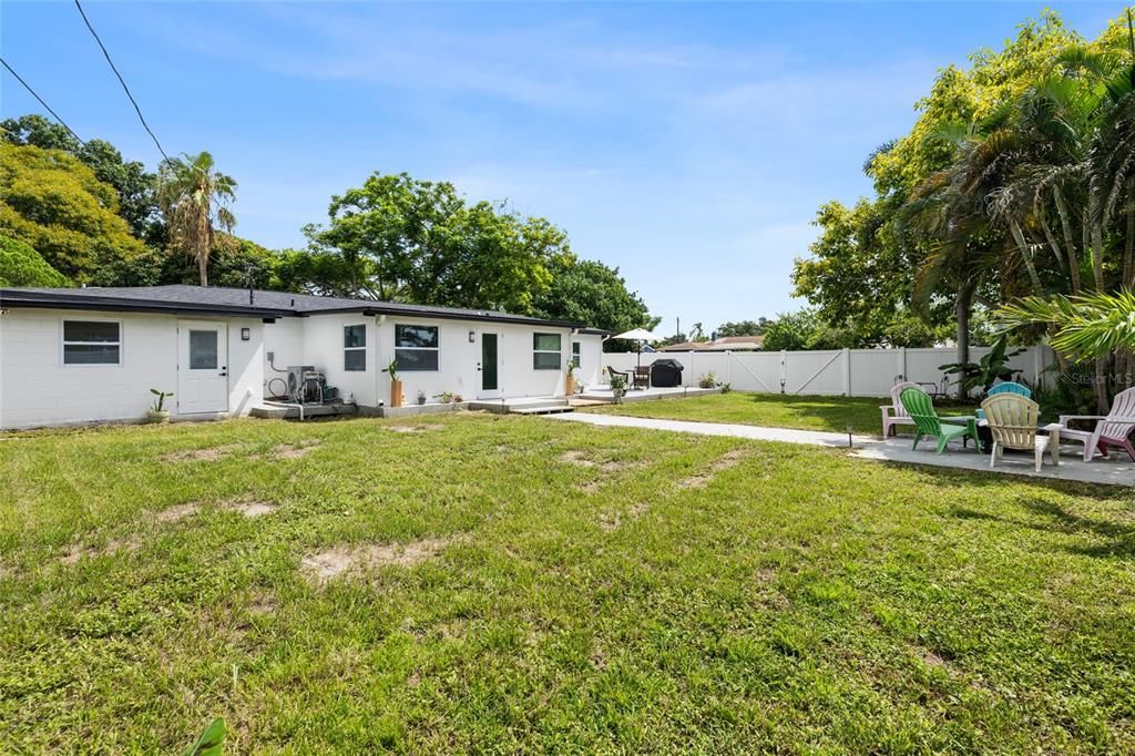En Venta: $535,000 (4 camas, 3 baños, 1544 Pies cuadrados)