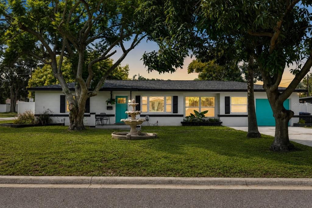 En Venta: $535,000 (4 camas, 3 baños, 1544 Pies cuadrados)