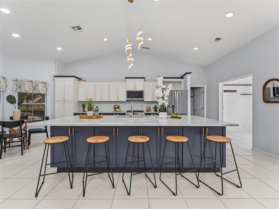 For Sale: $425,000 (3 beds, 2 baths, 2052 Square Feet)