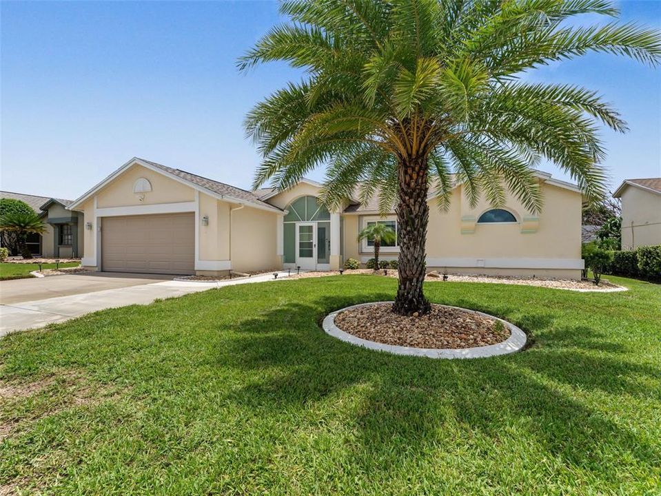 For Sale: $425,000 (3 beds, 2 baths, 2052 Square Feet)