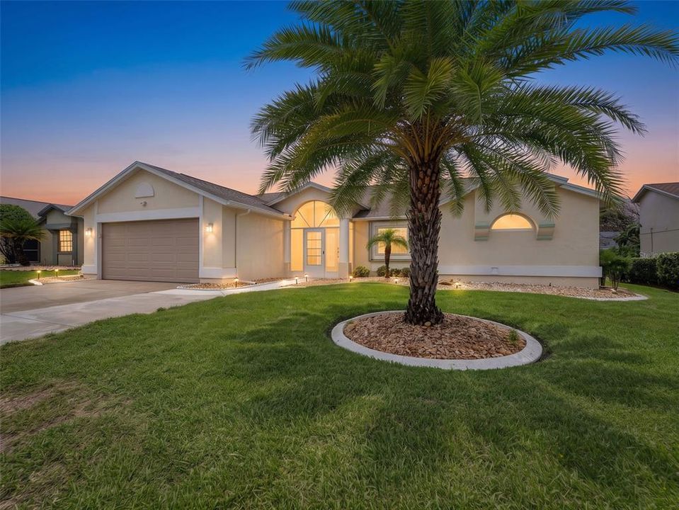 For Sale: $425,000 (3 beds, 2 baths, 2052 Square Feet)