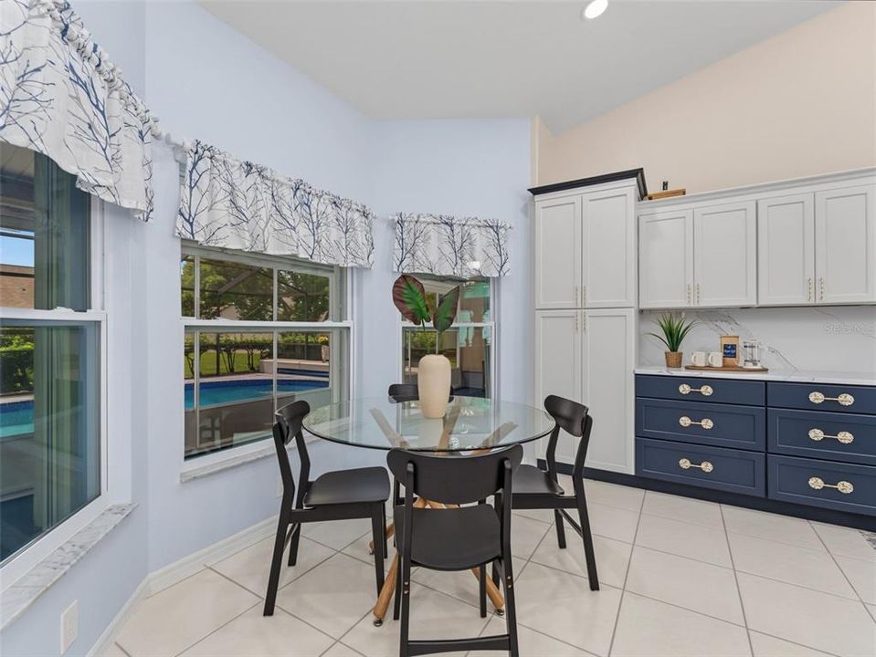 For Sale: $425,000 (3 beds, 2 baths, 2052 Square Feet)