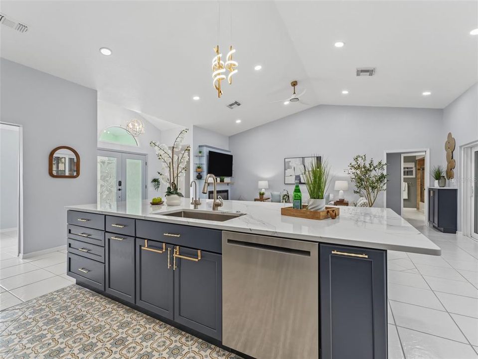 For Sale: $425,000 (3 beds, 2 baths, 2052 Square Feet)