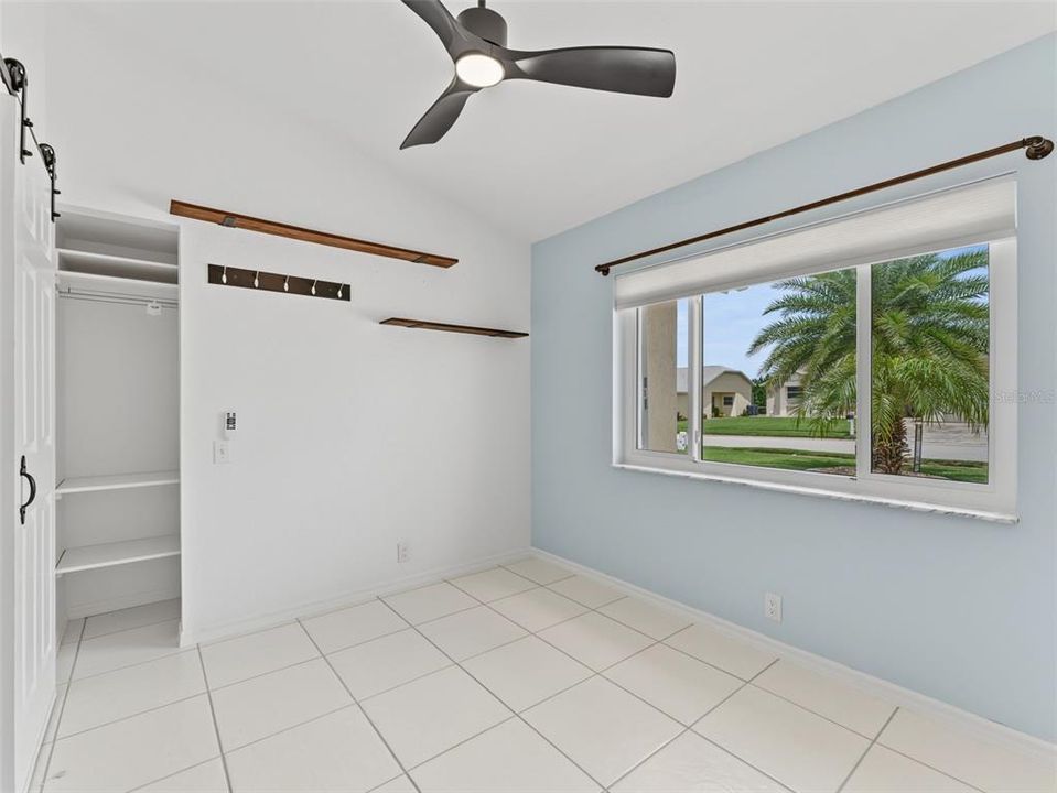 For Sale: $425,000 (3 beds, 2 baths, 2052 Square Feet)