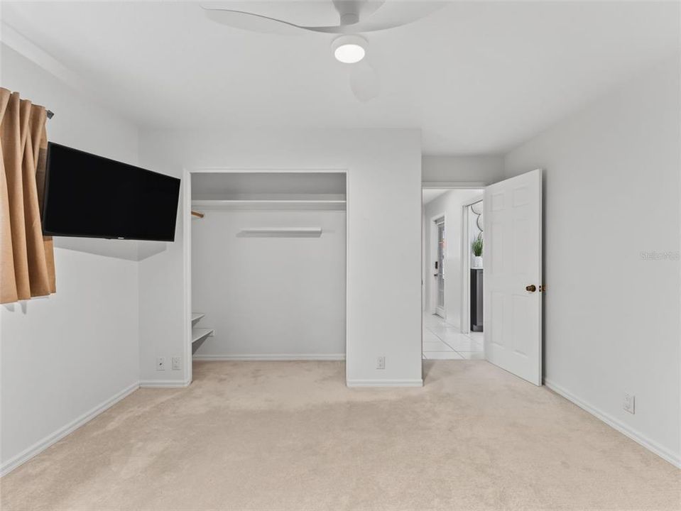 For Sale: $425,000 (3 beds, 2 baths, 2052 Square Feet)