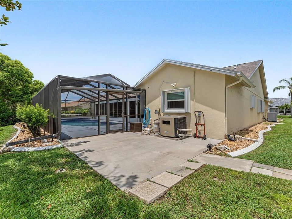For Sale: $425,000 (3 beds, 2 baths, 2052 Square Feet)