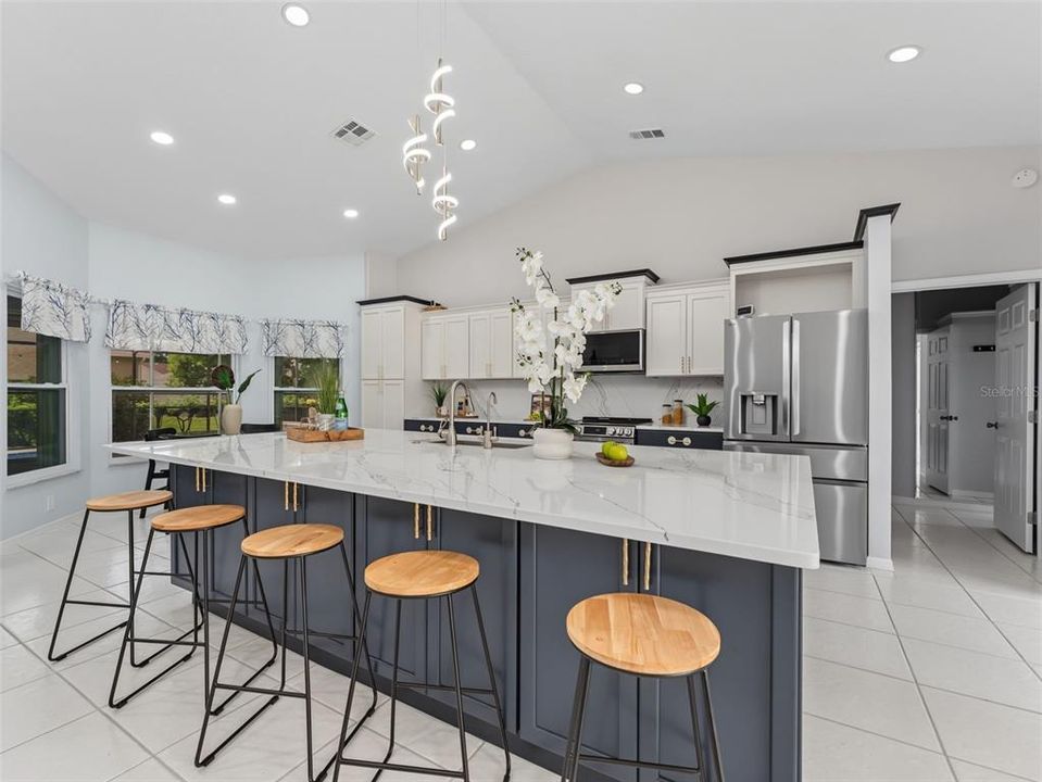 For Sale: $425,000 (3 beds, 2 baths, 2052 Square Feet)
