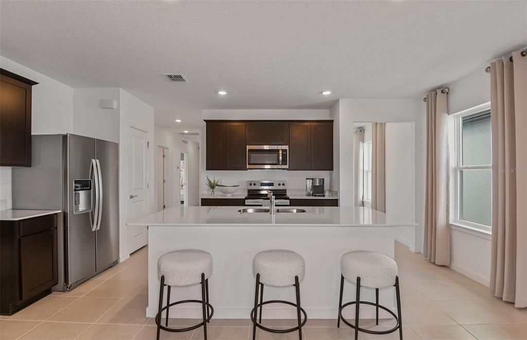 En Venta: $349,040 (4 camas, 2 baños, 1580 Pies cuadrados)