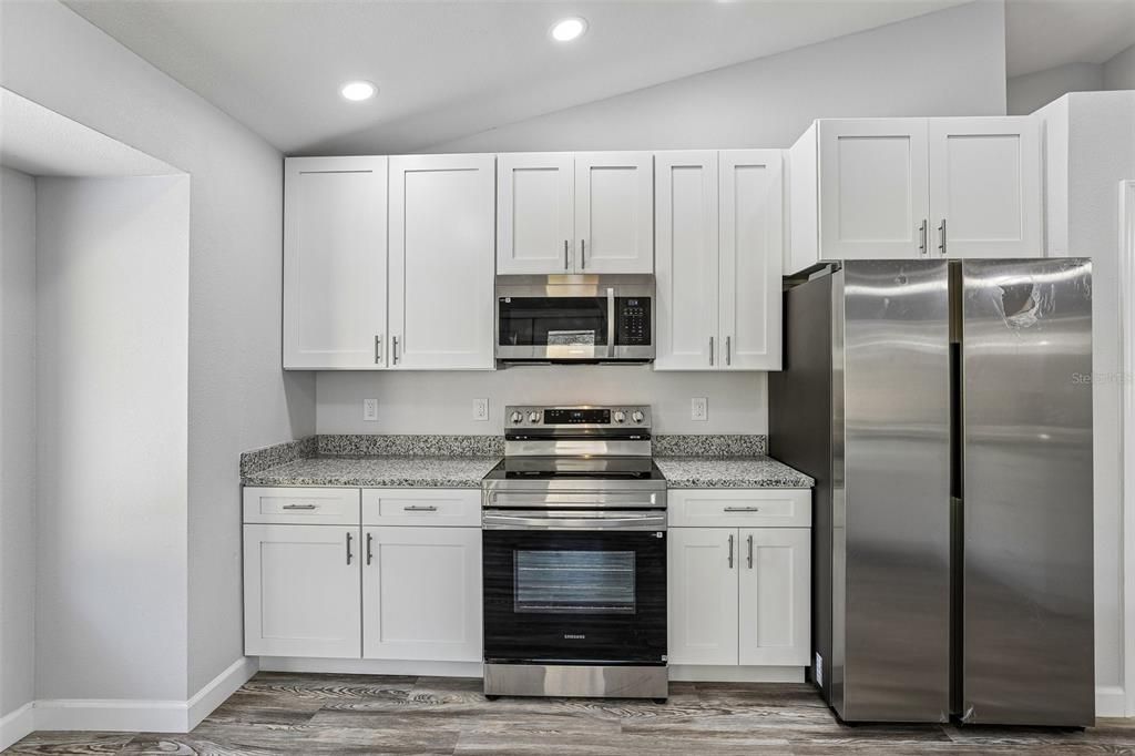 Active With Contract: $350,000 (3 beds, 2 baths, 1486 Square Feet)