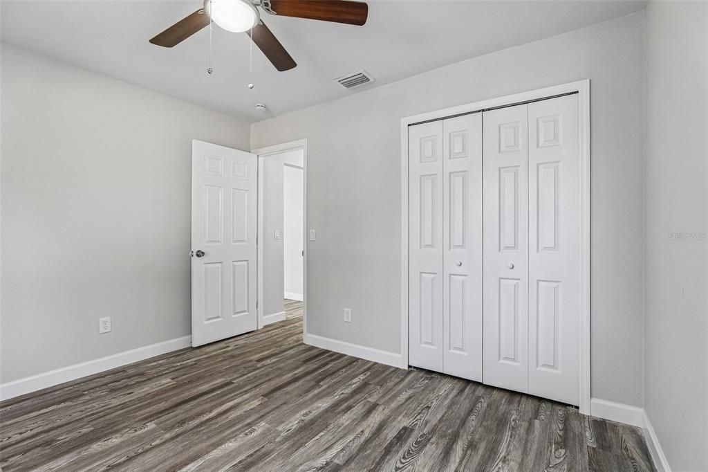 Active With Contract: $350,000 (3 beds, 2 baths, 1486 Square Feet)