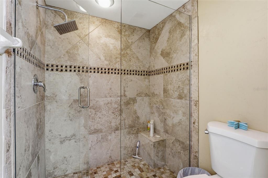 В аренду: $4,500 (2 спален, 2 ванн, 1232 Квадратных фут)