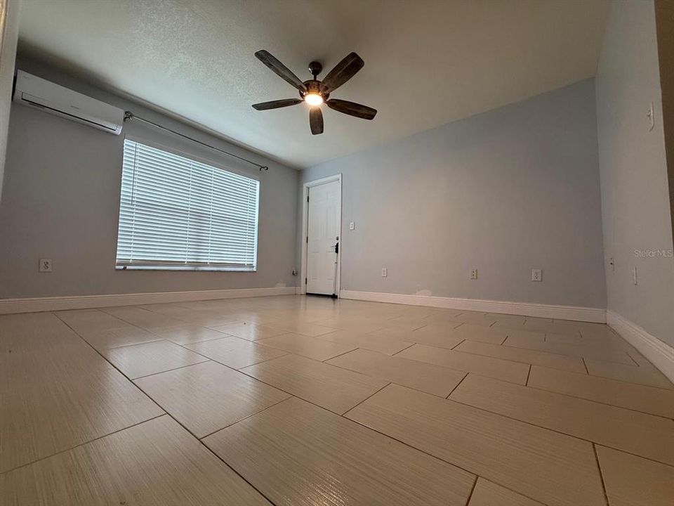 В аренду: $1,895 (3 спален, 2 ванн, 1438 Квадратных фут)