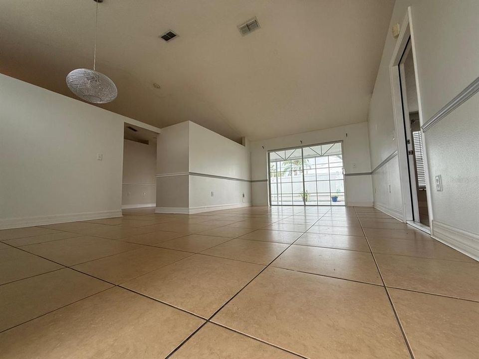 В аренду: $1,895 (3 спален, 2 ванн, 1438 Квадратных фут)