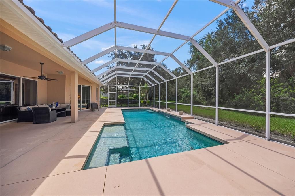 For Sale: $795,000 (4 beds, 2 baths, 2501 Square Feet)