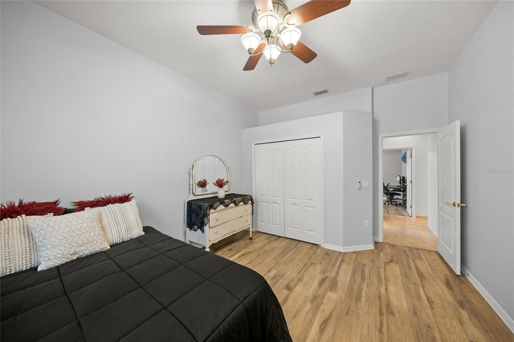 For Sale: $795,000 (4 beds, 2 baths, 2501 Square Feet)