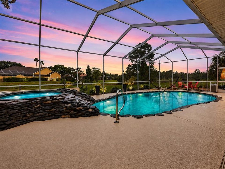 Active With Contract: $545,000 (3 beds, 2 baths, 2786 Square Feet)