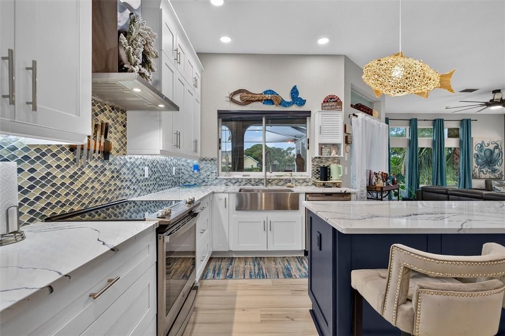 Active With Contract: $545,000 (3 beds, 2 baths, 2786 Square Feet)