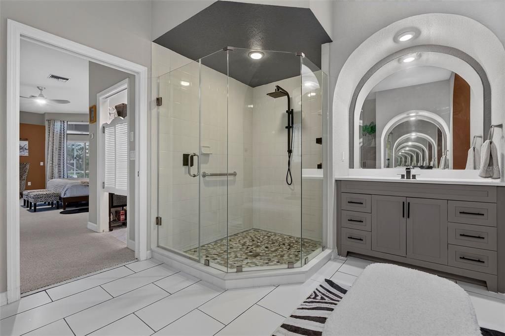 Active With Contract: $545,000 (3 beds, 2 baths, 2786 Square Feet)