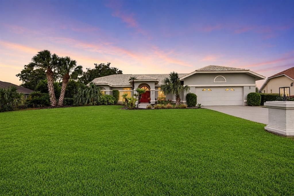 Active With Contract: $545,000 (3 beds, 2 baths, 2786 Square Feet)