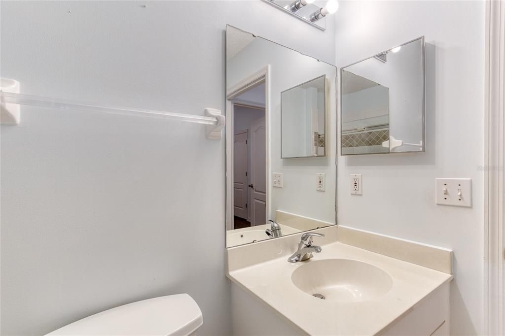 For Sale: $290,000 (2 beds, 2 baths, 1611 Square Feet)