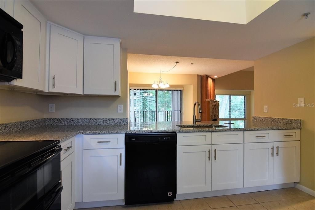 For Rent: $1,800 (3 beds, 2 baths, 1316 Square Feet)
