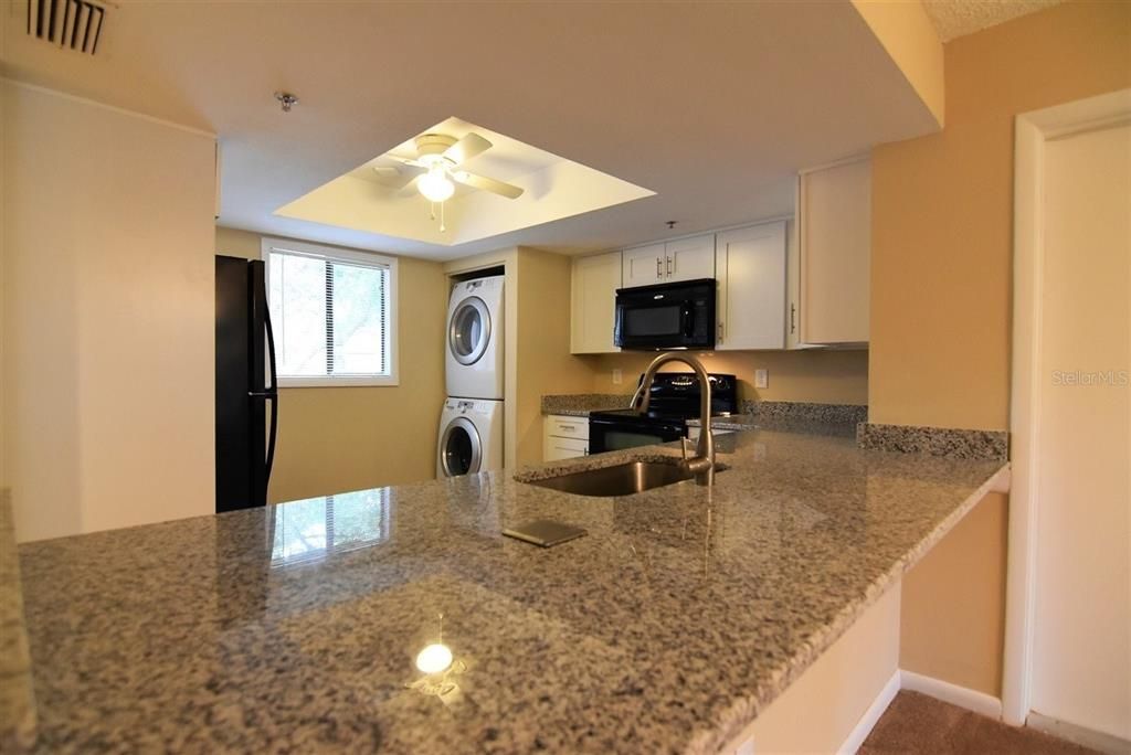 For Rent: $1,800 (3 beds, 2 baths, 1316 Square Feet)
