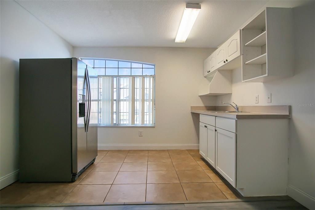 En Renta: $850 (0 camas, 1 baños, 748 Pies cuadrados)